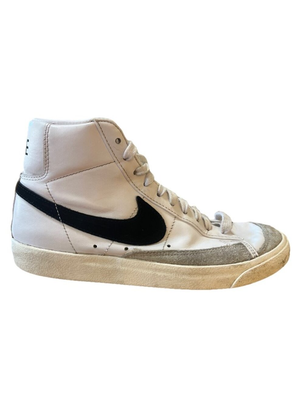 Nike Blazer Mid 77 Vintage Youth Size 5.5 or Ladies Size 7/38 White Black Hi Top